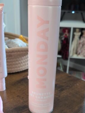 MONDAY Brunette Dry Shampoo- Refresh & Volume